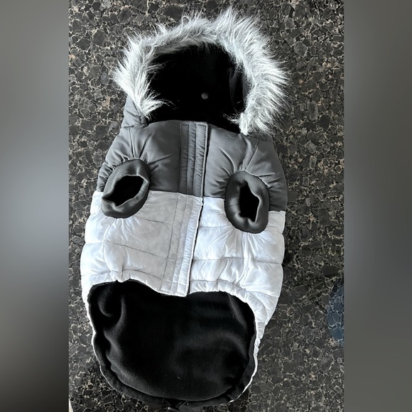 NWOT Canada Pooch winter jacket - Size 18 - Picture 2 of 7